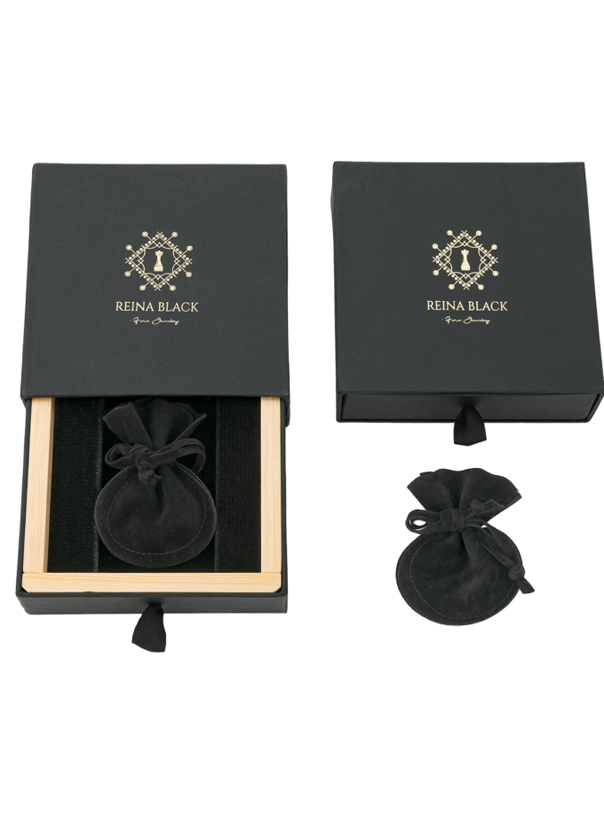 18K Yellow Gold Diamond Ring with Black Spinel