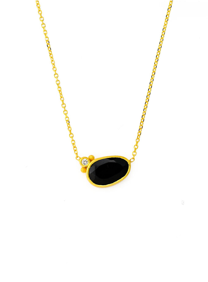 black spinel diamond gold necklace