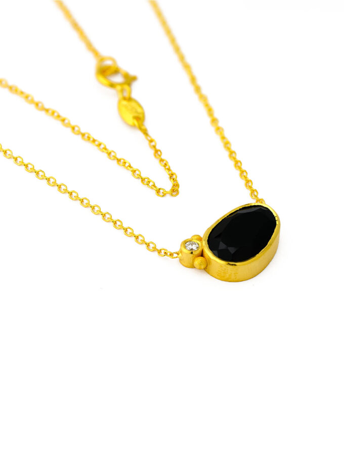 18k Gold Necklace with Natural Black Spinel and Diamond