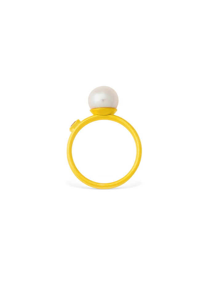 18K Yellow Gold Ring with Natural Pearl